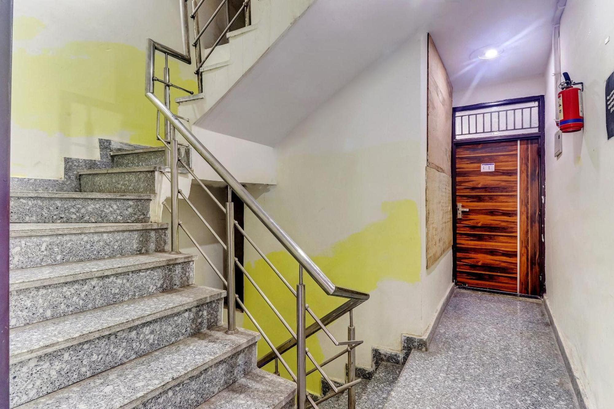 Hotel O Cozy Stay เดลี ภายนอก รูปภาพ
