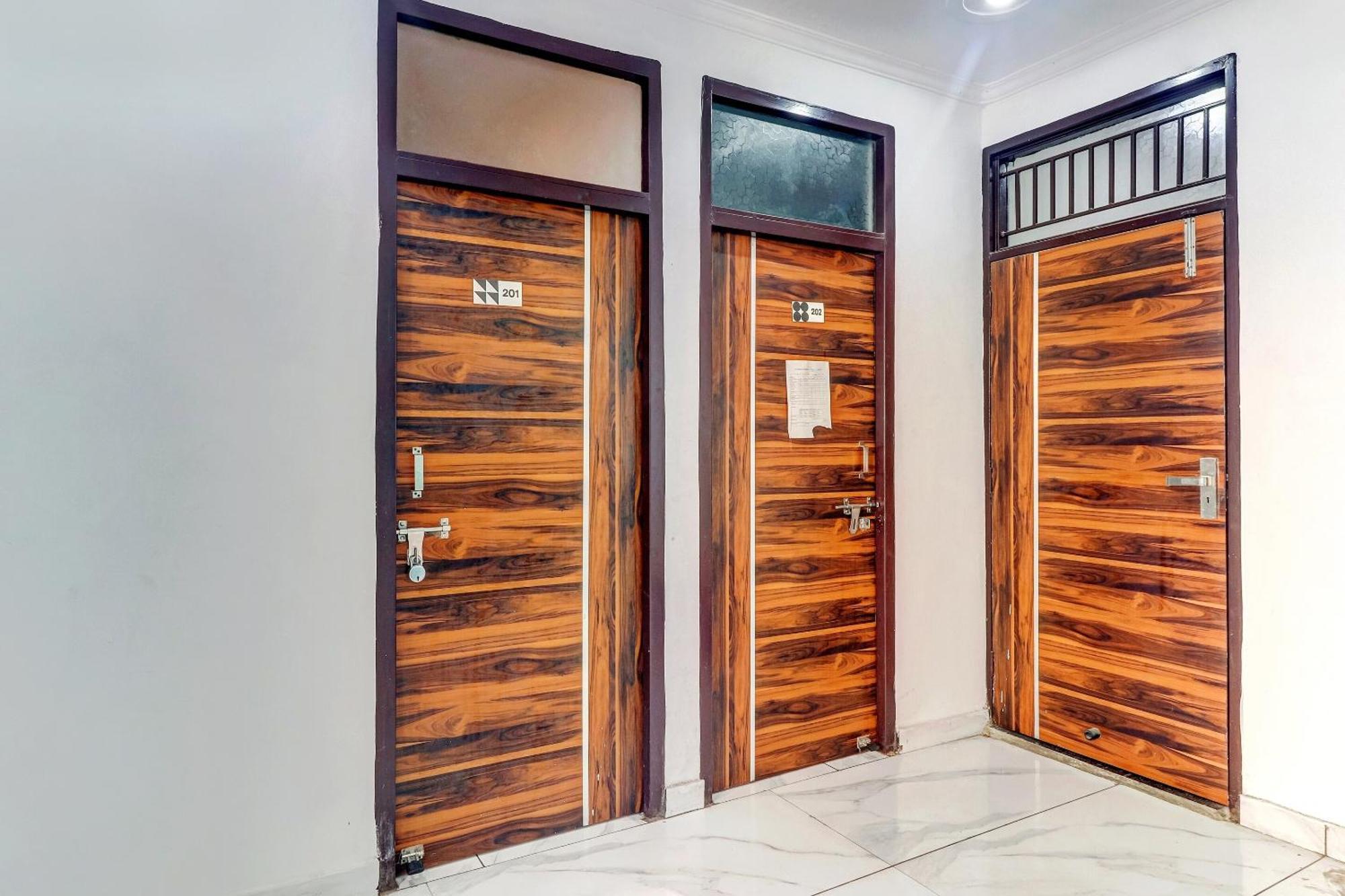Hotel O Cozy Stay เดลี ภายนอก รูปภาพ
